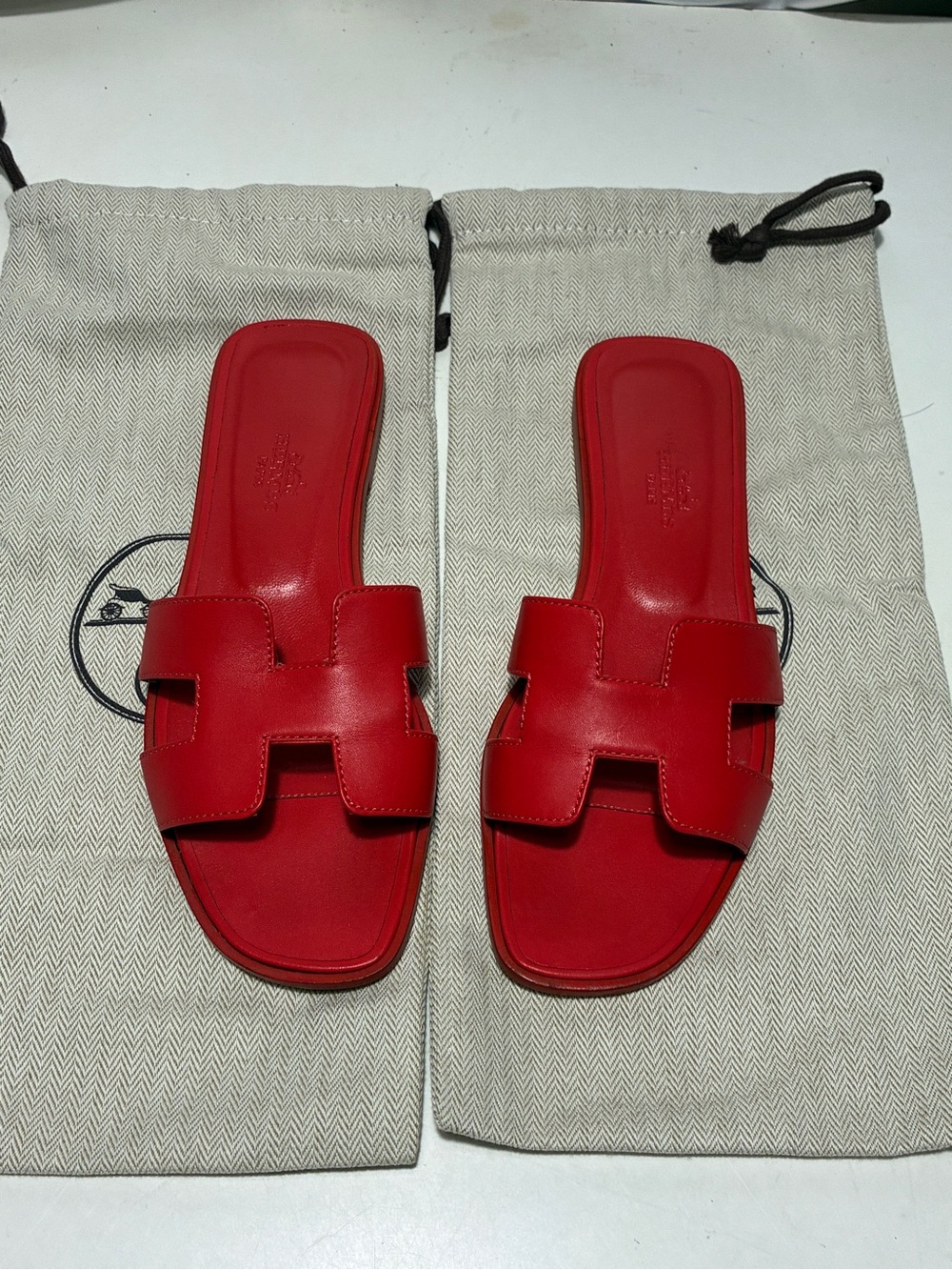 Hermes Red Oran Leather Slide Sandals - Women